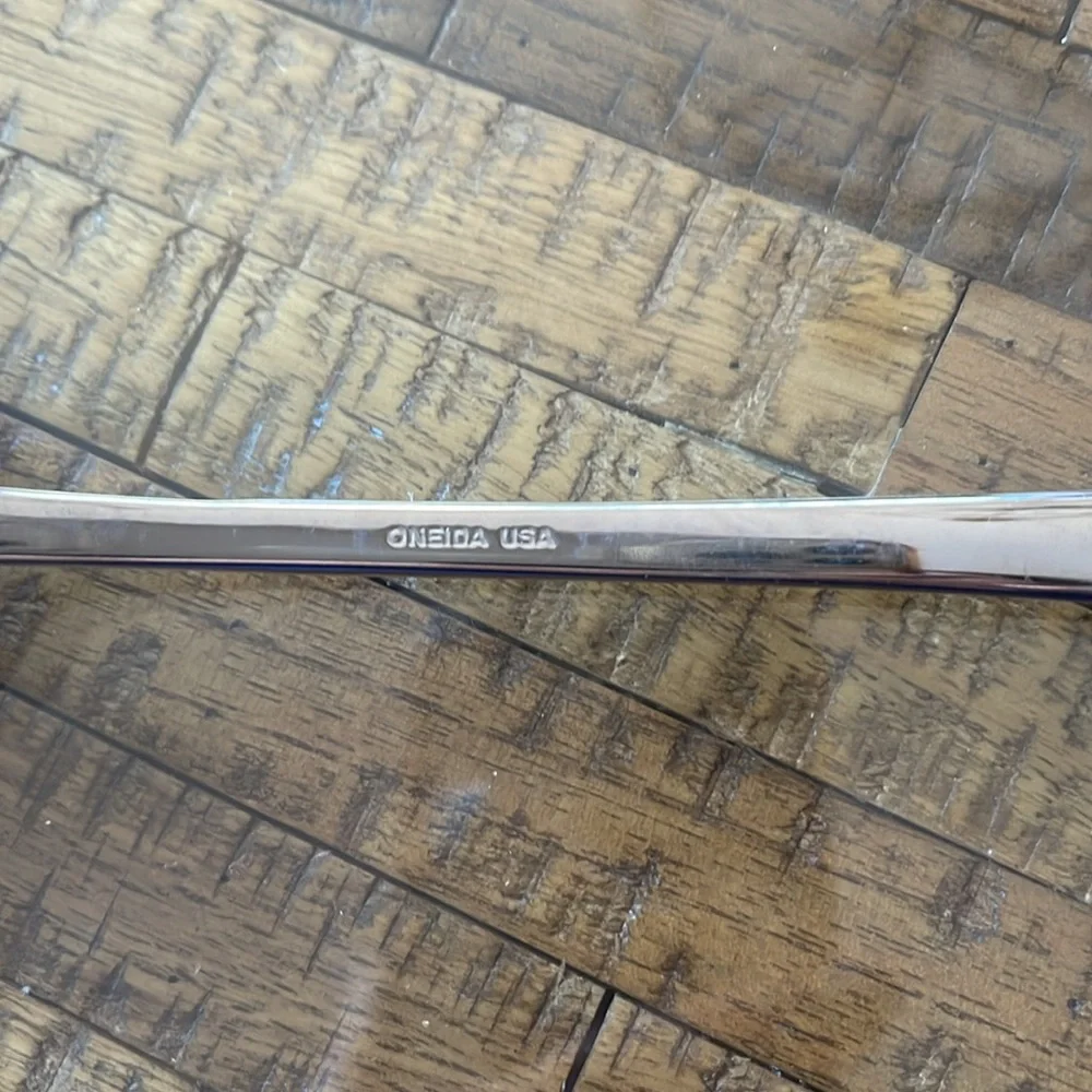 New Oneida USA Othenia Serving Spoon